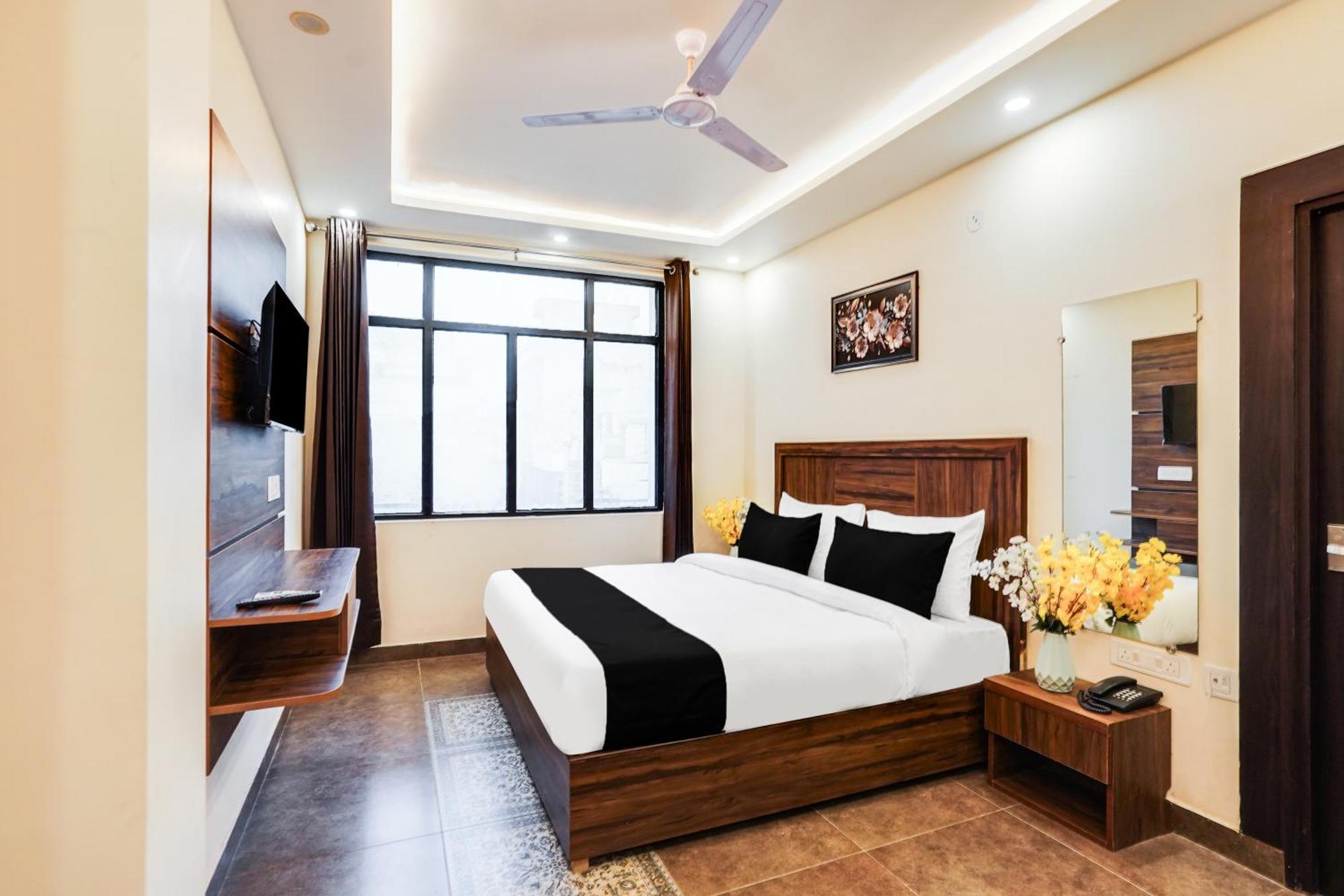 فندق Super Townhouse The Royal Casa غازي أباد المظهر الخارجي الصورة