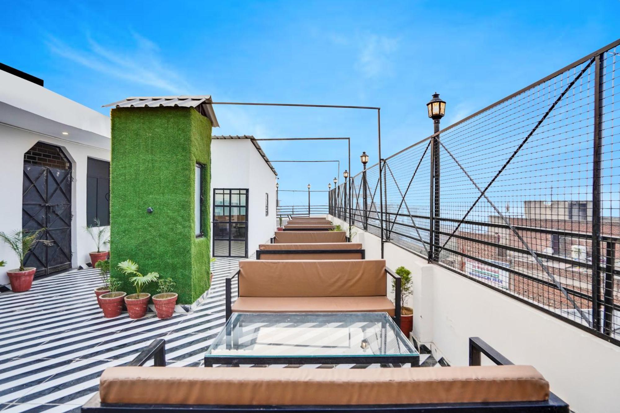 فندق Super Townhouse The Royal Casa غازي أباد المظهر الخارجي الصورة