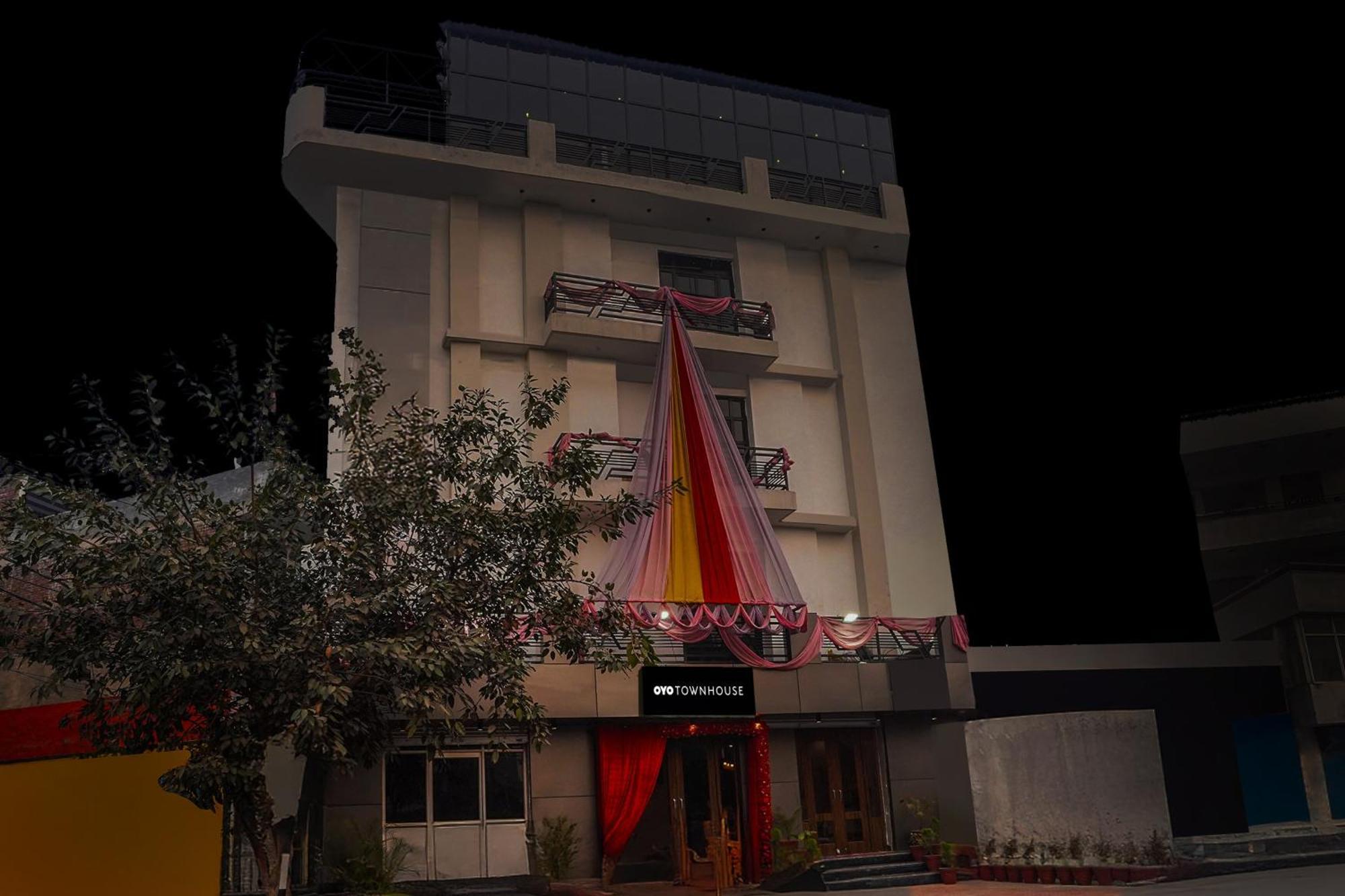 فندق Super Townhouse The Royal Casa غازي أباد المظهر الخارجي الصورة
