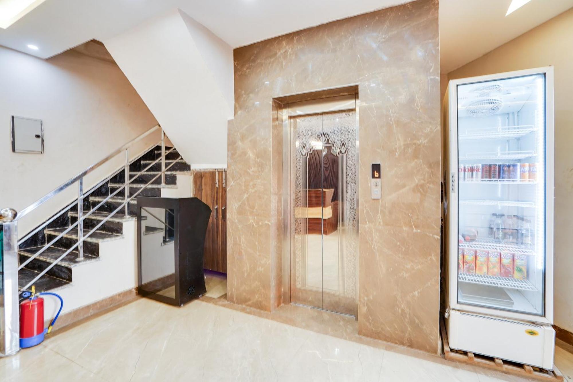 فندق Super Townhouse The Royal Casa غازي أباد المظهر الخارجي الصورة